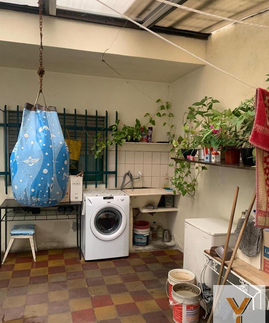 Foto de PH en venta - 2 Dormitorios 1 Baño - Villa Lugano, imagen 2