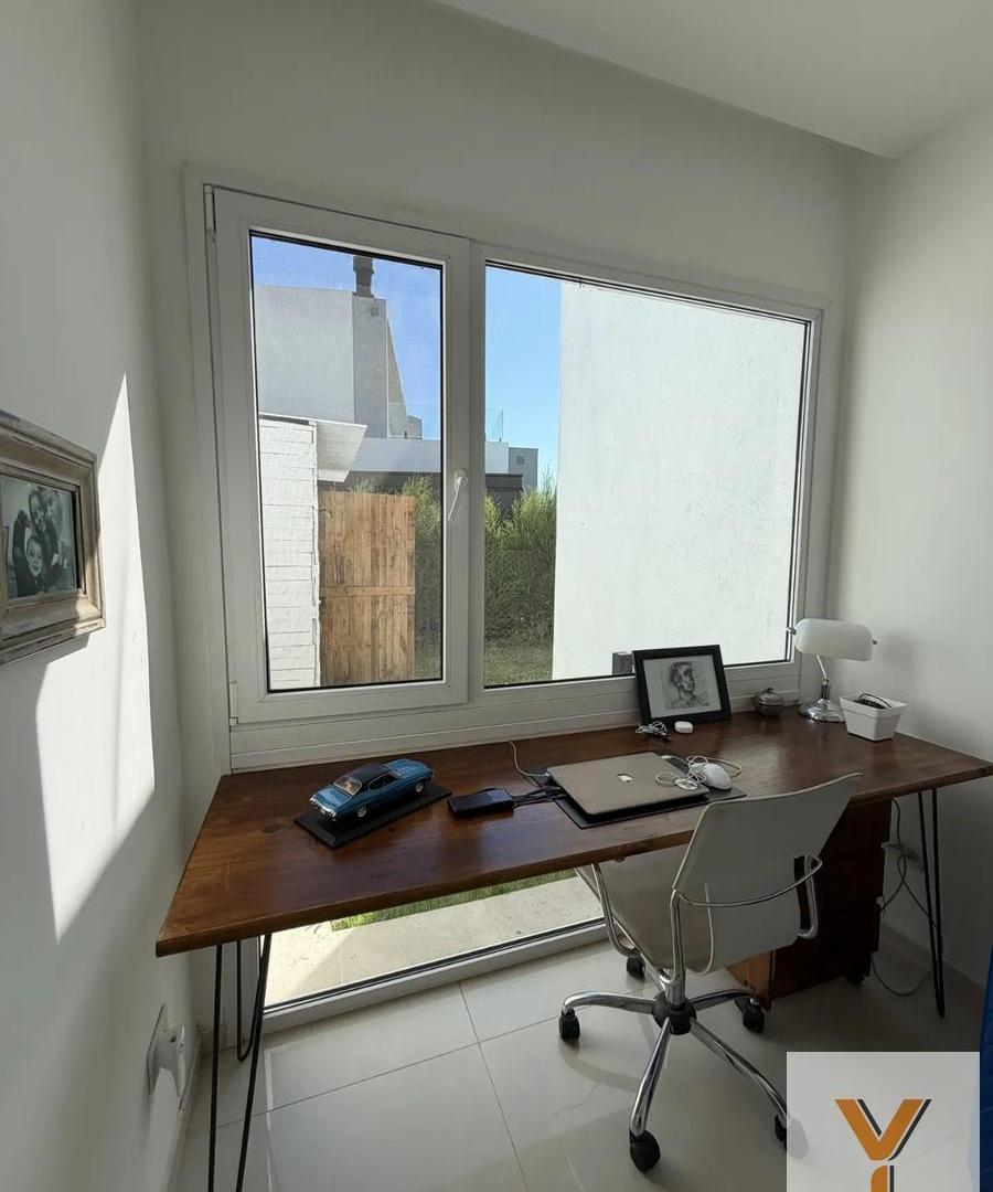 Foto de Casa en venta - 3 Dormitorios 3 Baños - Pilar, imagen 5