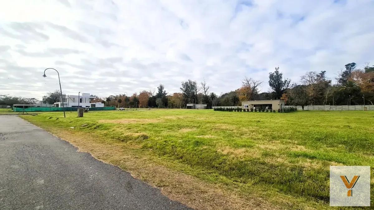 Foto de Terreno en venta - 859mts2 - Berazategui, imagen 4