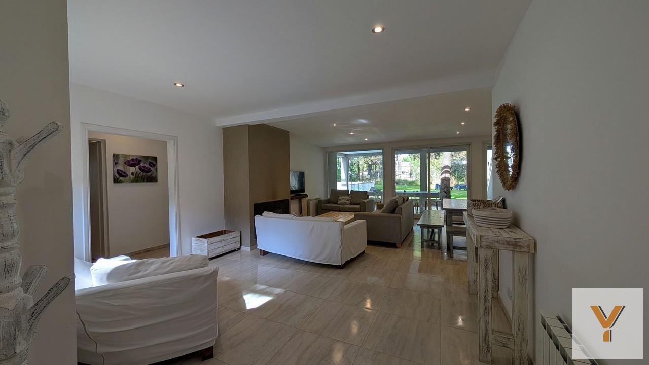 Foto de Casa en venta - 5 Dormitorios - Residencial I, imagen 5