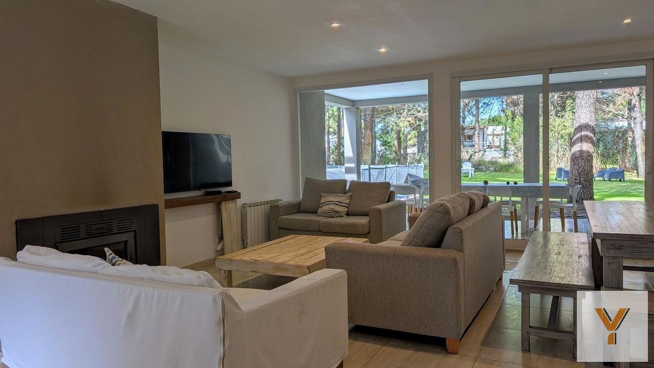 Foto de Casa en venta - 5 Dormitorios - Residencial I, imagen 4