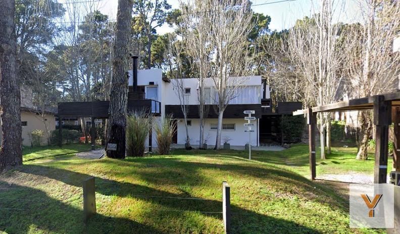 Foto de Complejo de Viviendas - 3 Casas - 700Mts2 - Mar Azul, imagen 1