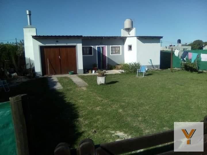 Foto de Casa en venta - 1 Dormitorio 2 Baños - Cochera - 500Mts2 - Santa Clara, imagen 1