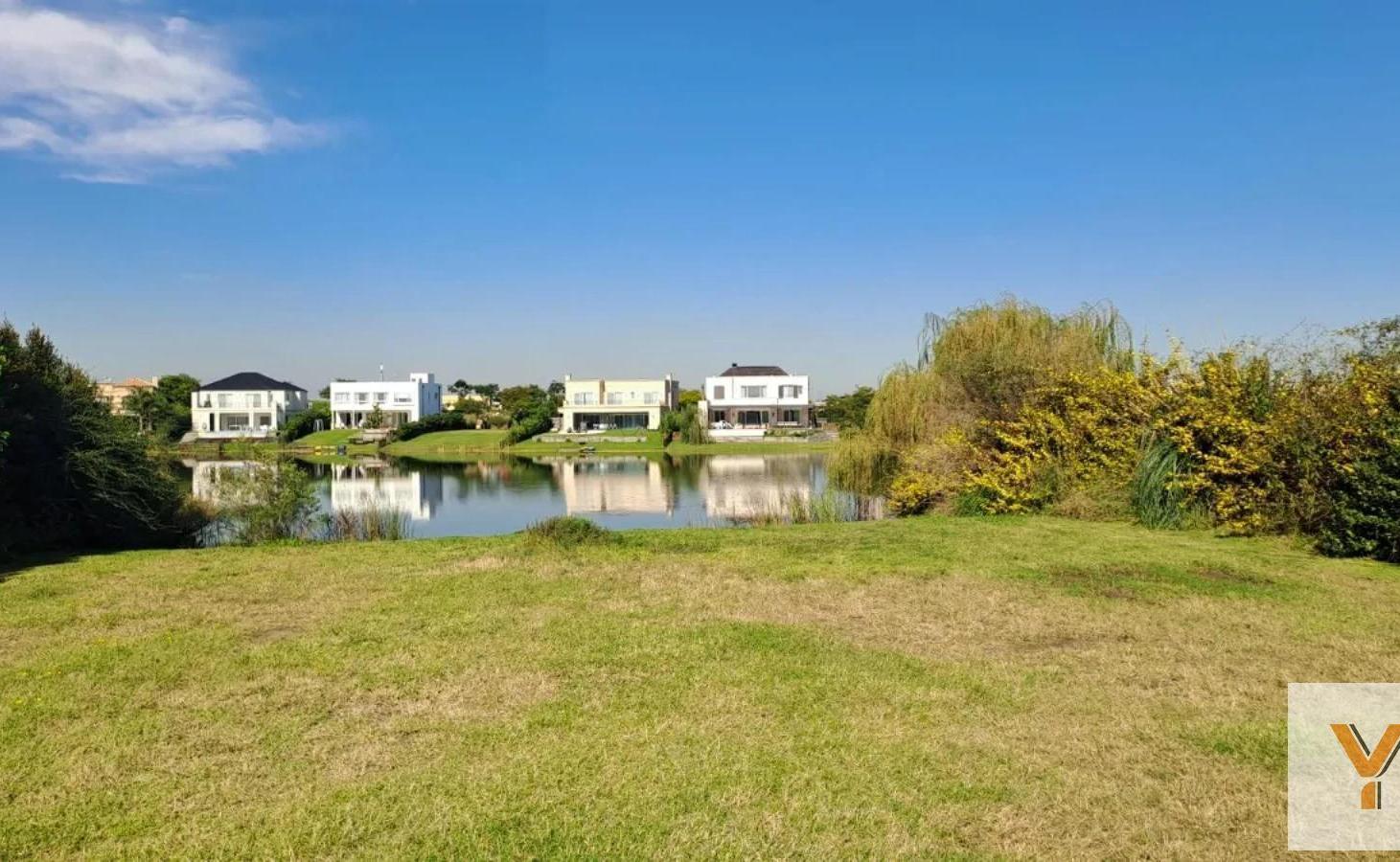 Foto de Terreno en venta - 742mts2 - Escobar, imagen 4