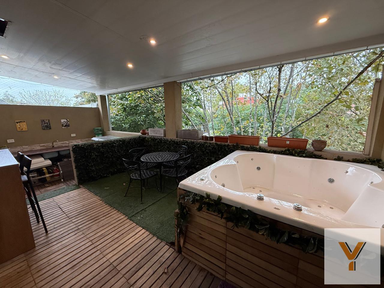 Foto de PH en venta - 1 Dormitorio 1 Baño - Lomas de Zamora, imagen 1