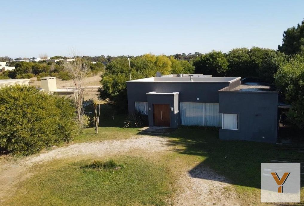 Foto de Casa en venta - 4 Dormitorios 3 Baños - Pinamar, imagen 3