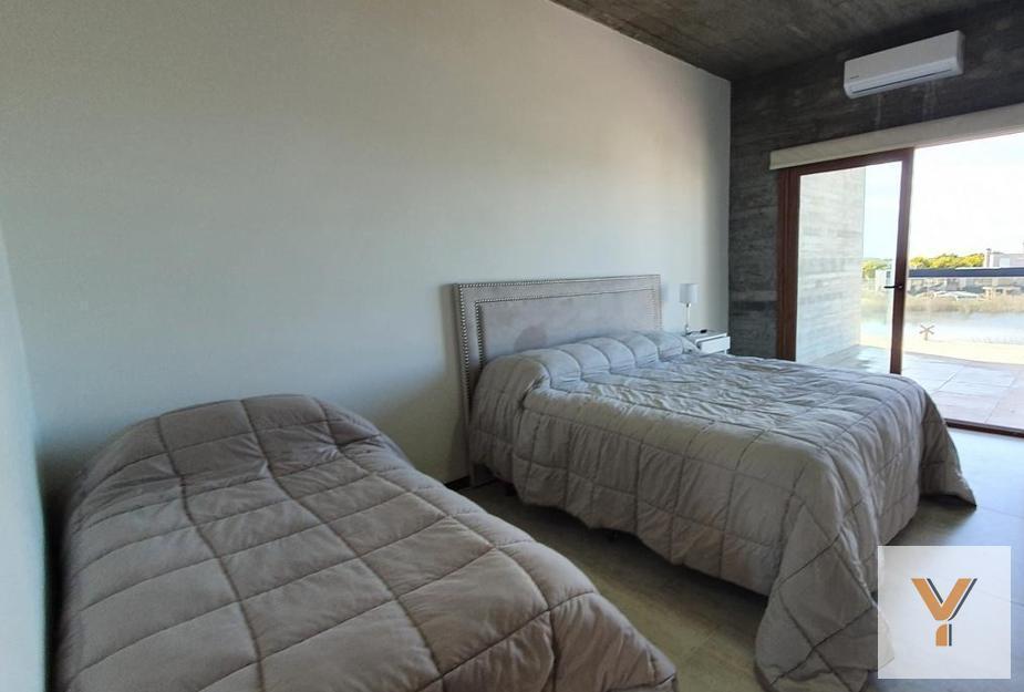 Foto de Casa en venta - 7 Dormitorios 7 Baños - Pinamar, imagen 2