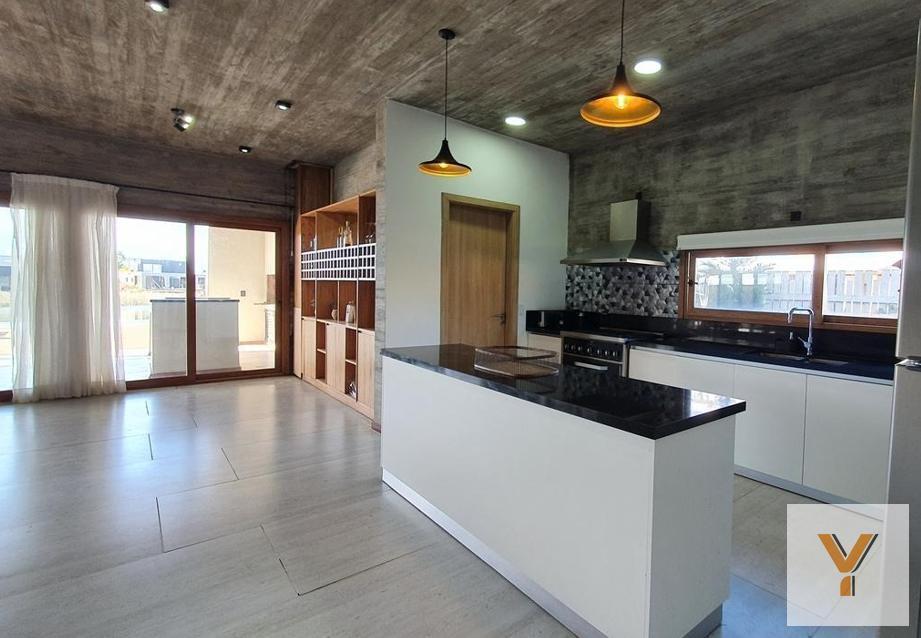 Foto de Casa en venta - 7 Dormitorios 7 Baños - Pinamar, imagen 3