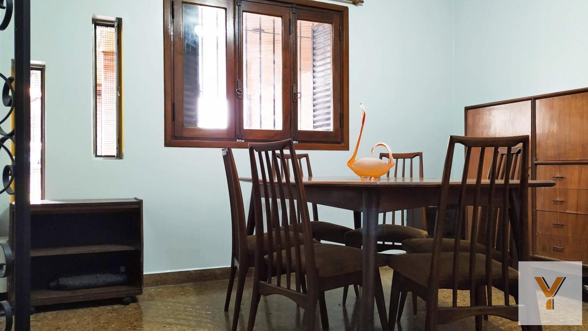 Foto de Casa en venta - 3 Dormitorios 4 Baños - Lanús, imagen 2