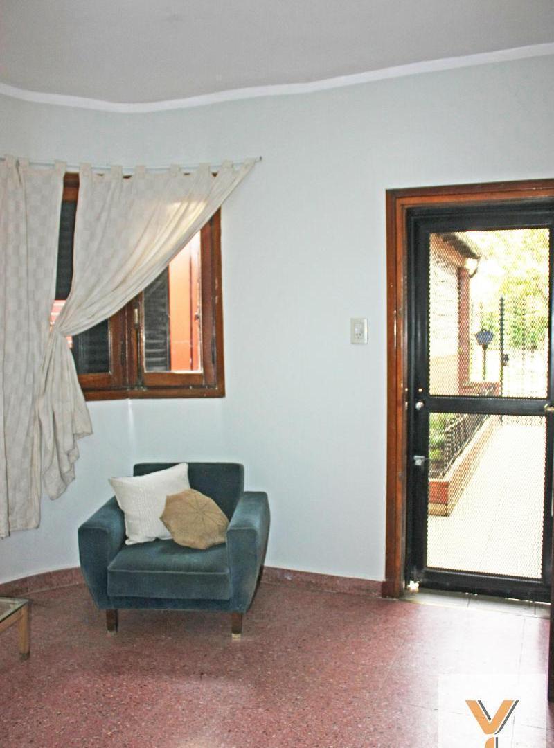 Foto de Casa en venta - 3 Dormitorios 4 Baños - Lanús, imagen 5