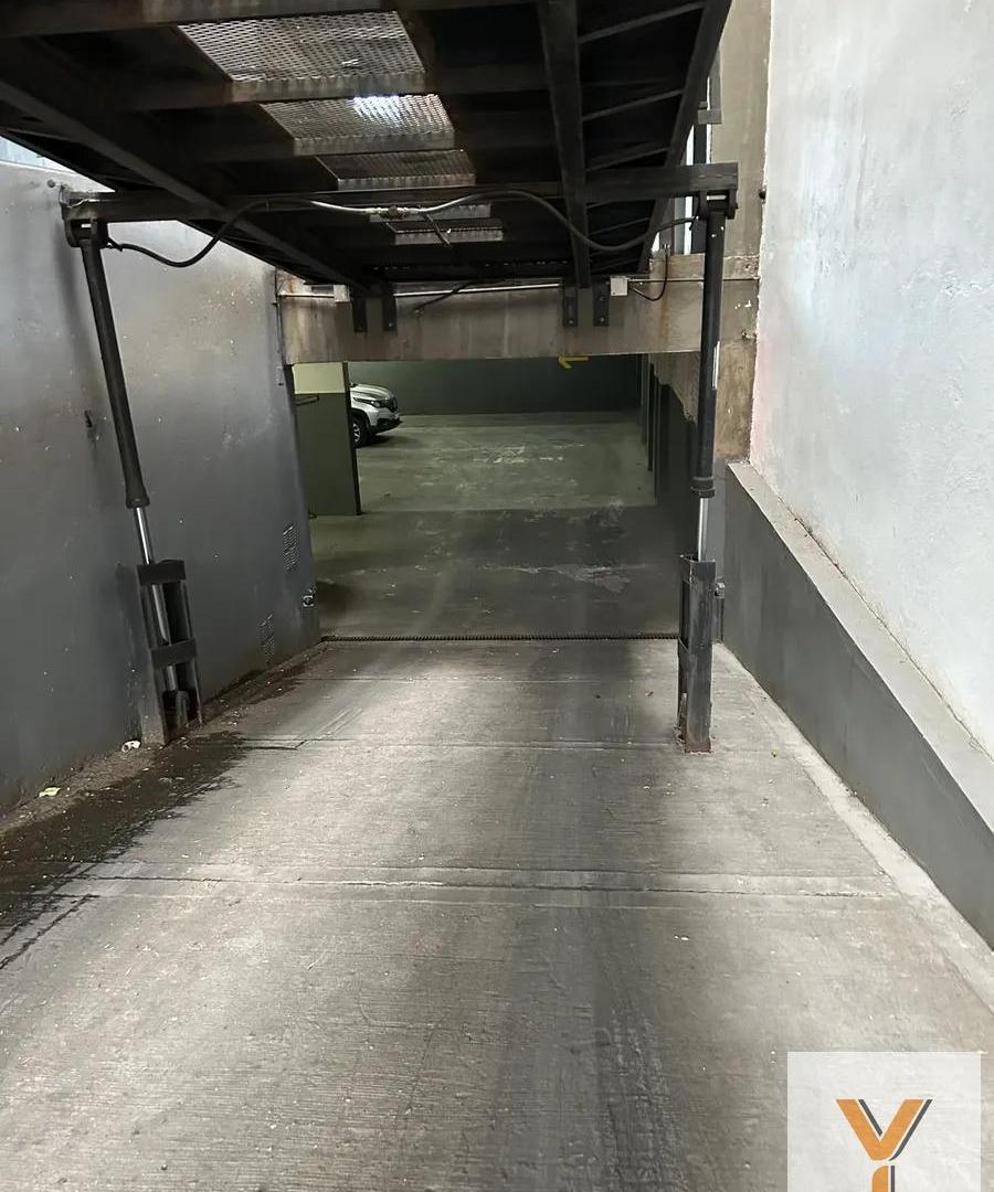 Foto de Cochera en venta - 15mts2 - La Plata, imagen 3