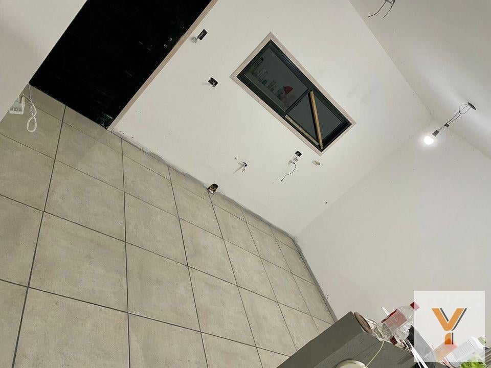 Foto de Casa en venta - 2 Dormitorios 1 Baño - 202,5Mts2 - Villa Elvira, imagen 2