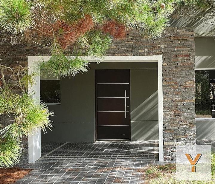 Foto de Casa en venta - 3 Dormitorios 2 Baños - Pinamar, imagen 1