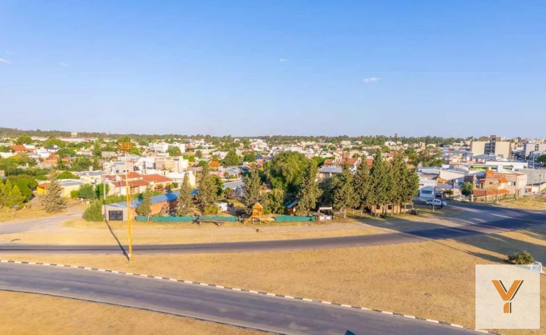 Foto de Terreno en venta - 1.896mts2 - Bahia Blanca, imagen 3