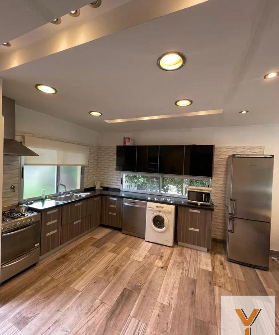 Foto de Casa en venta - 3 Dormitorios 3 Baños - Escobar, imagen 3