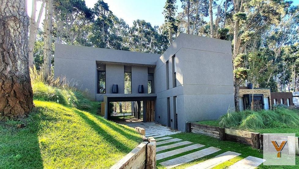 Foto de Casa en en venta - 4 Dormitorios 4 Baños - Pinamar, imagen 1