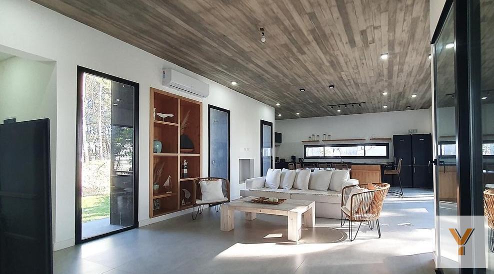 Foto de Casa en en venta - 4 Dormitorios 4 Baños - Pinamar, imagen 2