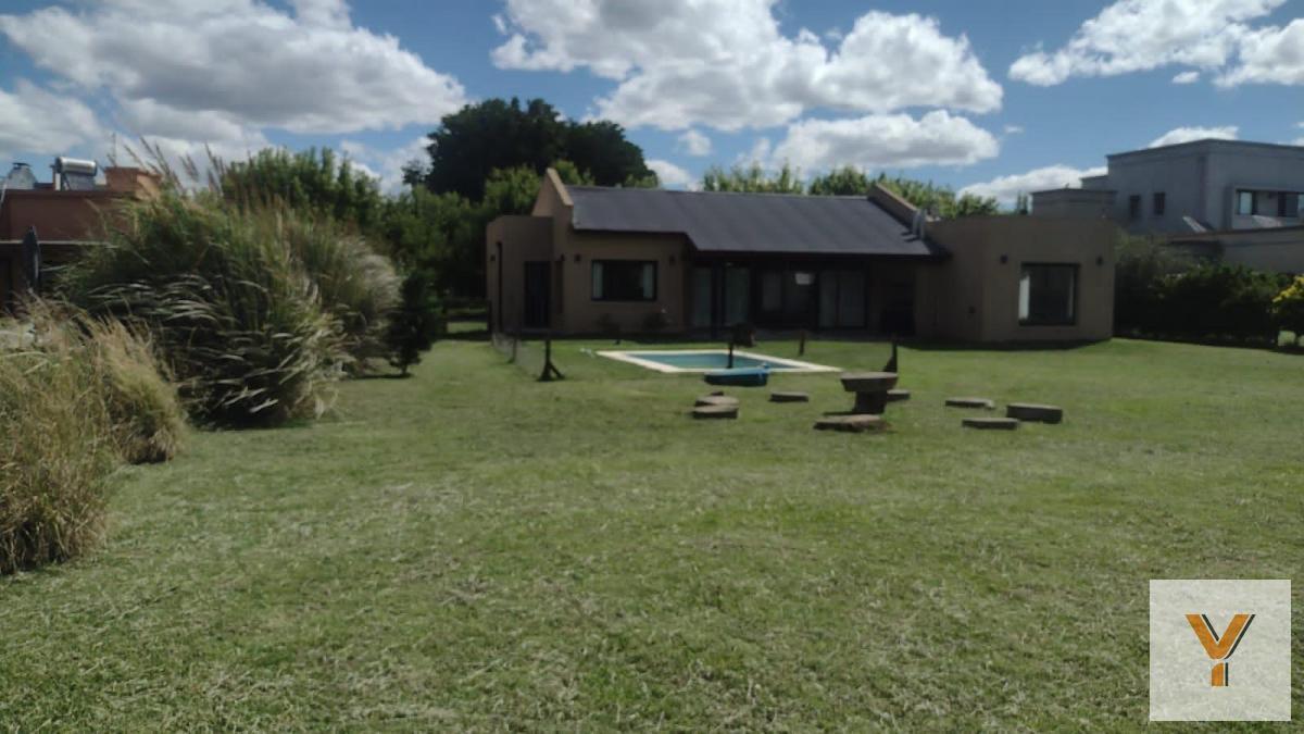 Foto de Casa en venta - 3 Dormitorios 2 Baños - General Rodríguez, imagen 3