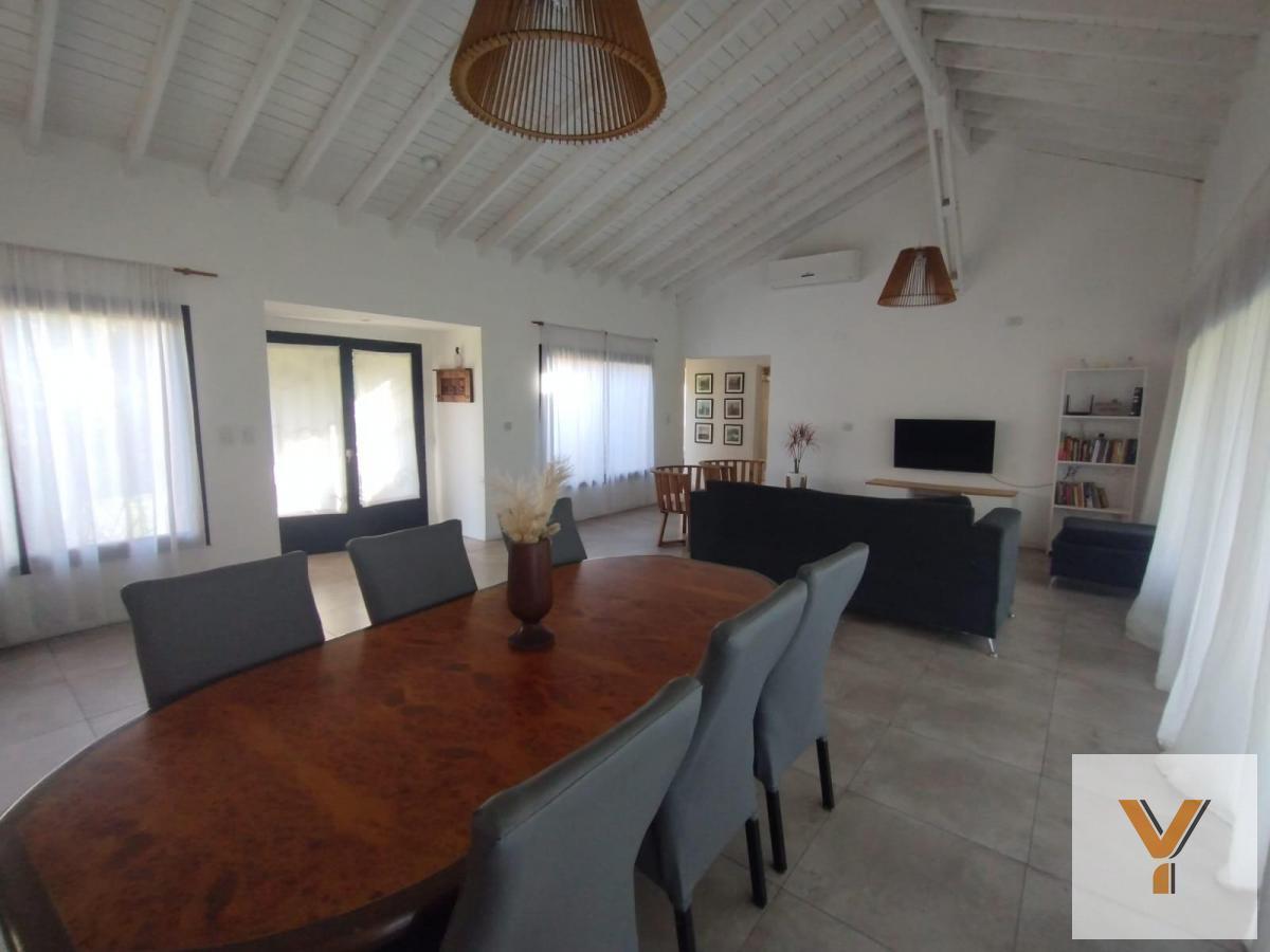 Foto de Casa en venta - 3 Dormitorios 2 Baños - General Rodríguez, imagen 4