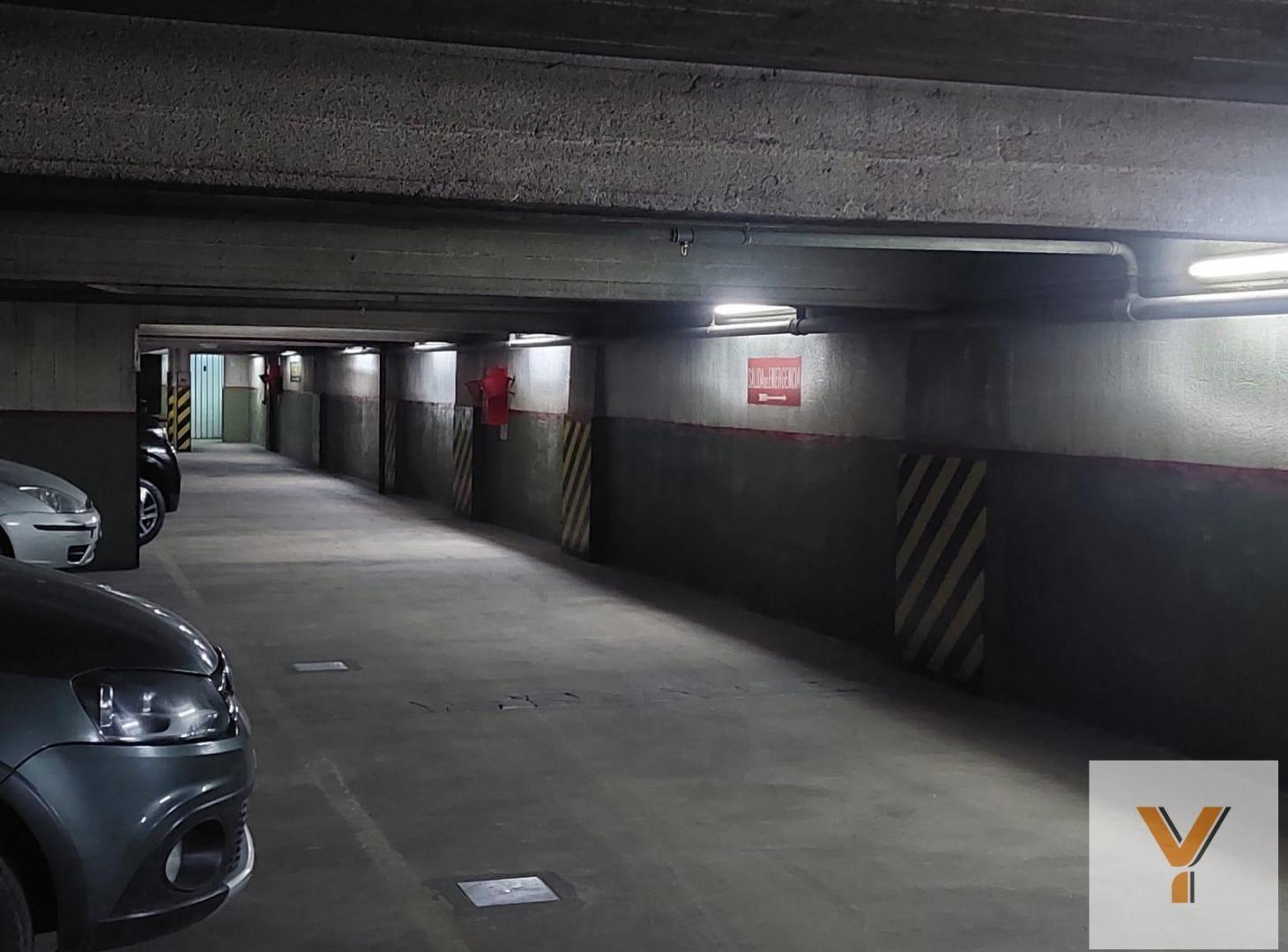 Foto de Cochera en venta - 15mts2 - San Nicolás, imagen 5