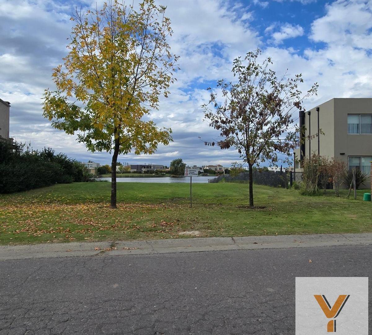 Foto de Terreno en venta - 949Mts2 - San Rafael, imagen 1