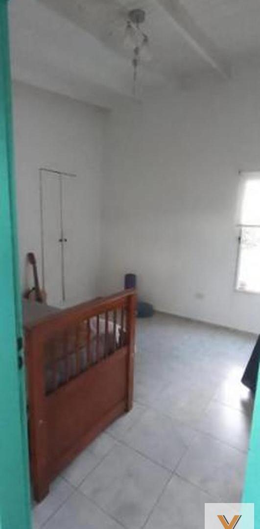 Foto de Casa en venta - 2 Dormitorios 1 Baño - La Plata, imagen 5