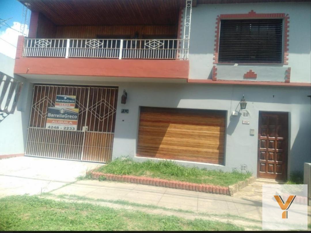 Foto de Casa en venta - 2 Dormitorios 2 Baños - Banfield, imagen 1