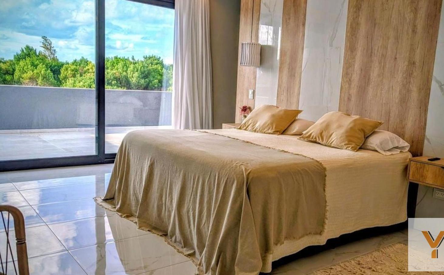 Foto de Casa en venta - 5 Dormitorios 4 Baños - Golf 2, imagen 2
