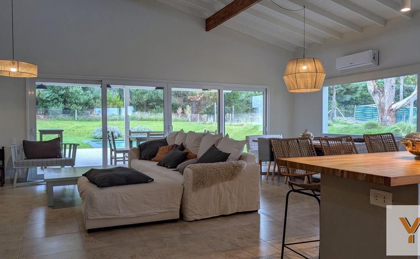 Foto de Casa en venta - 4 Dormitorios 5 Baños - Ecuestre, imagen 4