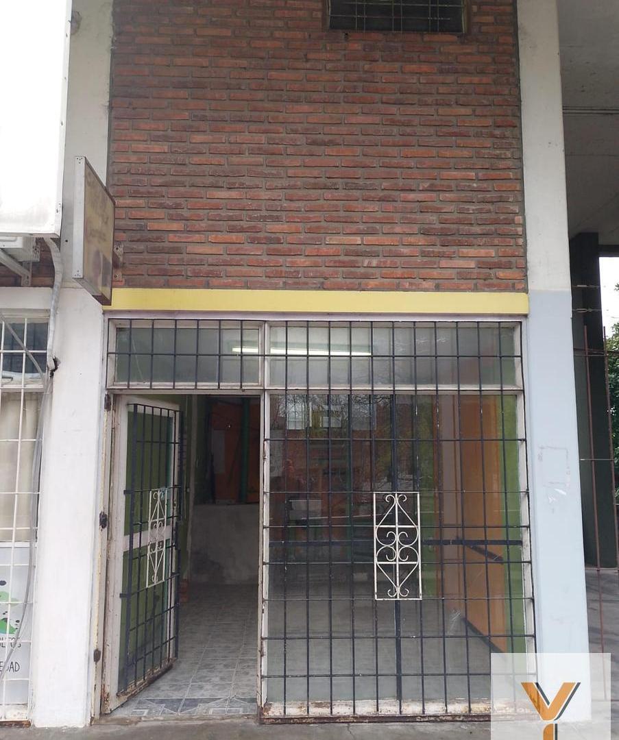 Foto de Local comercial en venta - 1 Baño - Villa Lugano, imagen 4
