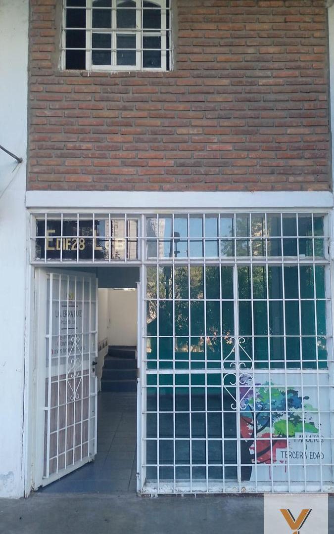 Foto de Local comercial en venta - 1 Baño - Villa Lugano, imagen 1