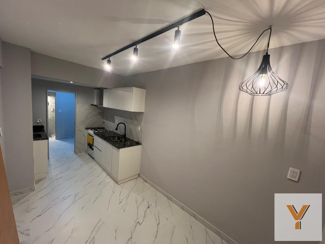 Foto de Departamento en venta - 2 Dormitorios 2 Baños - Mar Del Plata, imagen 2