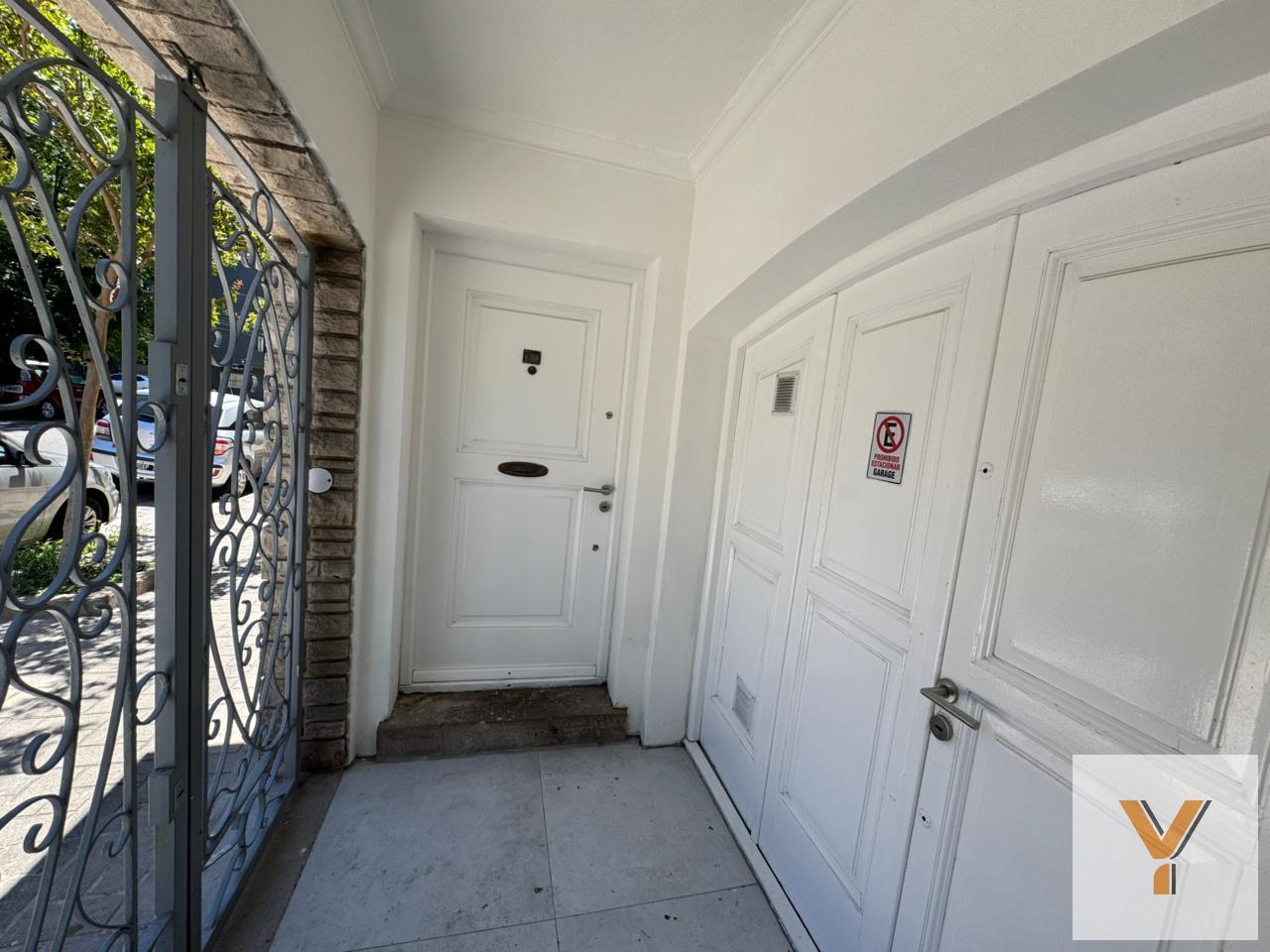 Foto de Ph en venta - 3 Dormitorios 2 Baños - Mar del Plata, imagen 1