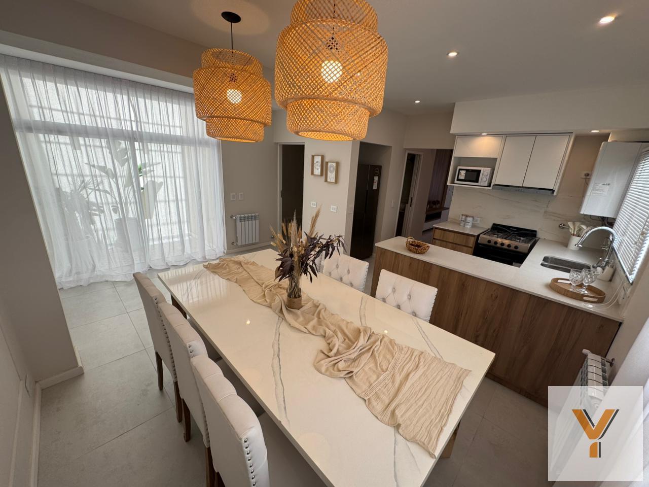 Foto de Ph en venta - 3 Dormitorios 2 Baños - Mar del Plata, imagen 2