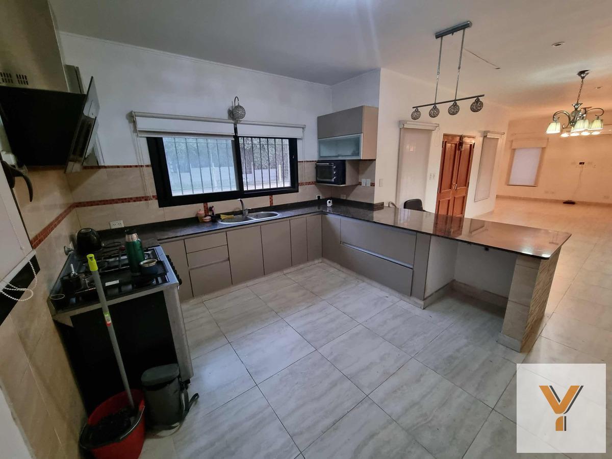Foto de Casa en venta - 2 Dormitorios 2 Baños - 907Mts2 - Las Casuarinas, Luján, imagen 5