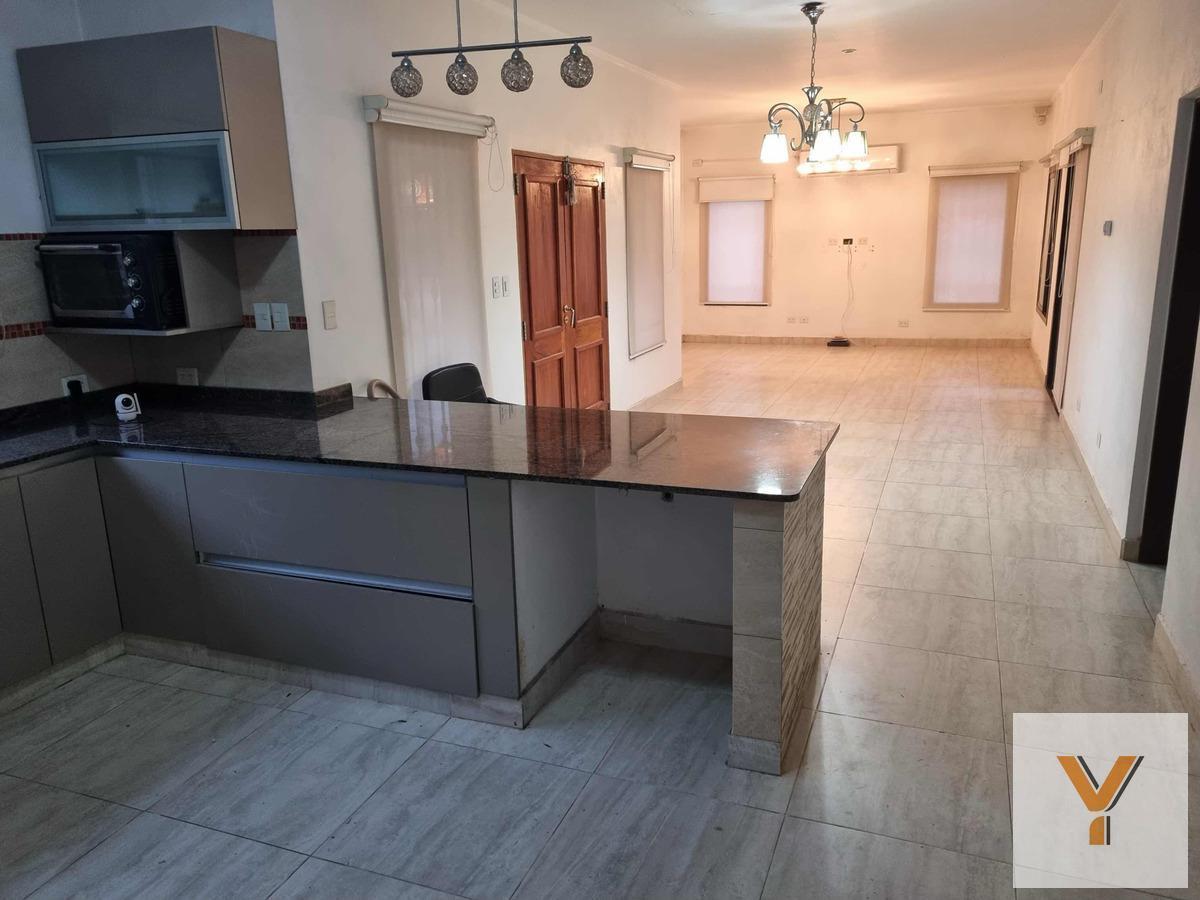 Foto de Casa en venta - 2 Dormitorios 2 Baños - 907Mts2 - Las Casuarinas, Luján, imagen 2