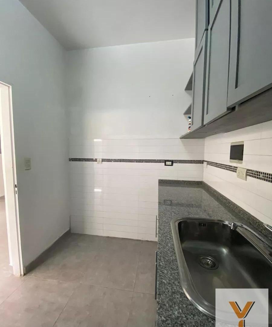 Foto de Departamento en venta - 2 Dormitorios 1 Baño - 64Mts2 - Avellaneda, imagen 5