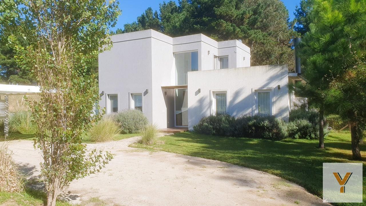 Foto de Casa en venta - 3 Dormitorios 4 Baños - Senderos III, imagen 2