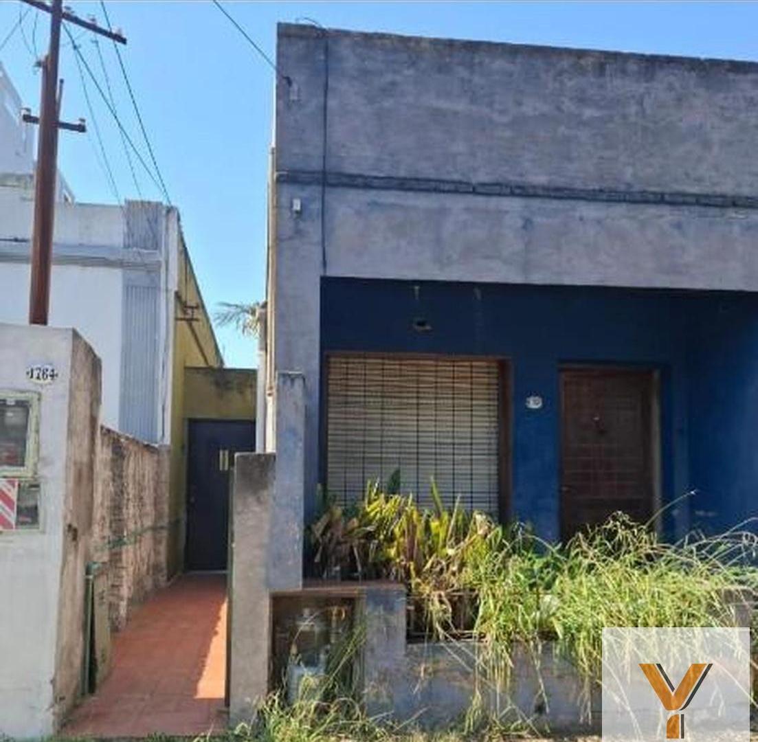Foto de PH en venta - 1 Dormitorio 1 Baño - Tres De Febrero, imagen 2