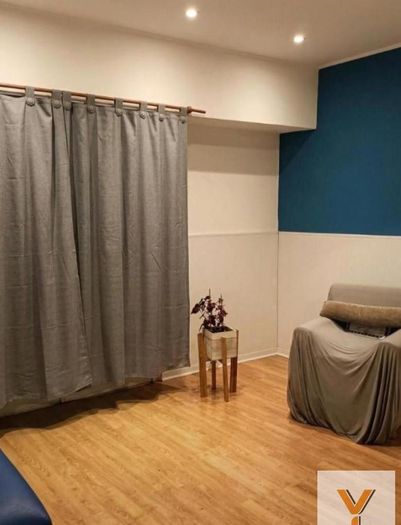 Foto de PH en venta - 4 Dormitorios 2 Baños - Flores, imagen 2