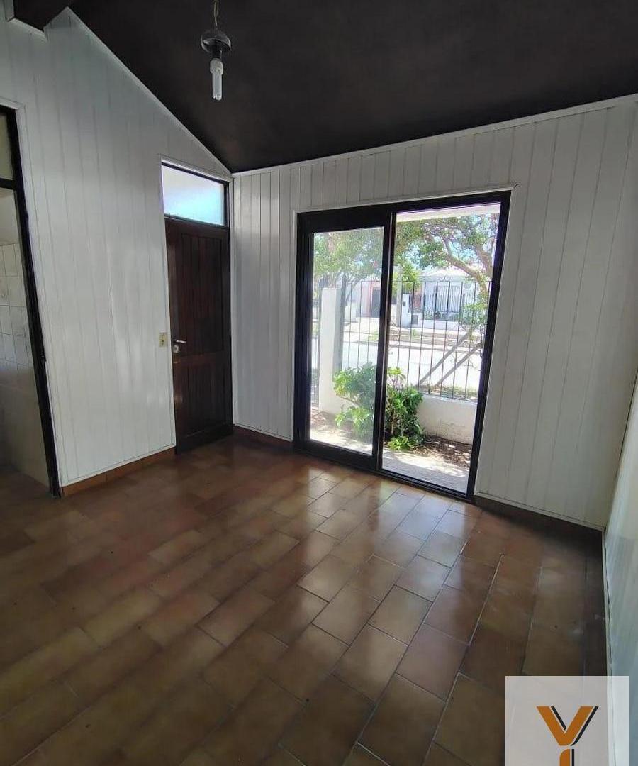 Foto de Casa en venta - 2 Dormitorios 1 Baño - 220Mts2 - Río Cuarto, imagen 4