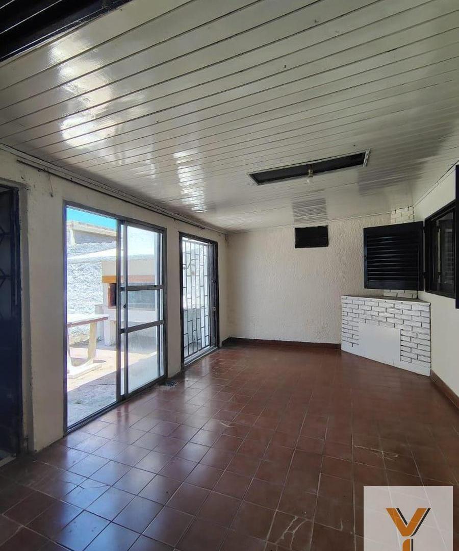 Foto de Casa en venta - 2 Dormitorios 1 Baño - 220Mts2 - Río Cuarto, imagen 1