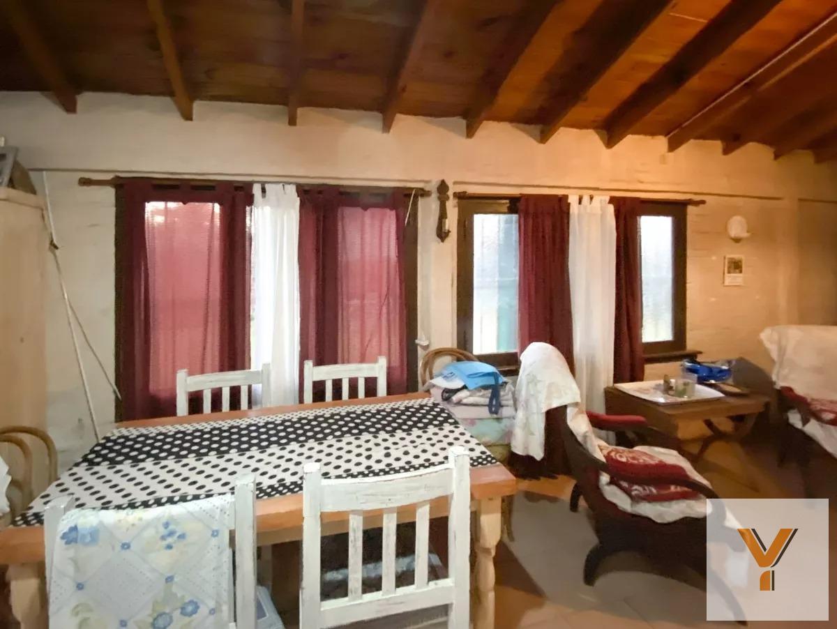 Foto de Casa en venta - 2 Dormitorios 1 Baño - Cochera - 825Mts2 - Monte Grande, imagen 1