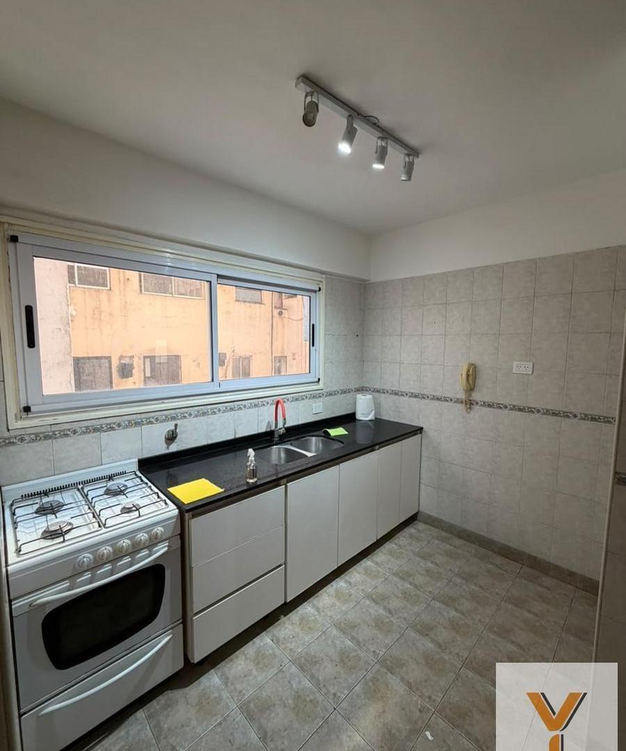 Foto de Departamento en Venta - 3 Dormitorios 1 Baño - 78mts - Caballito, imagen 1