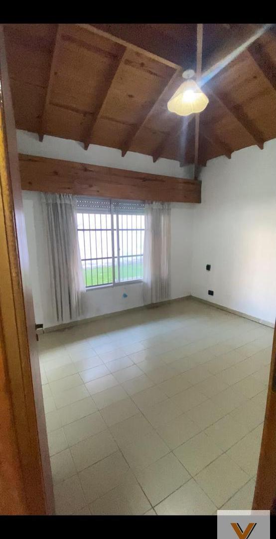 Foto de Casa en Alquiler - 2 Dormitorios 2 Baños - 223mts - Mar Del Plata, imagen 5
