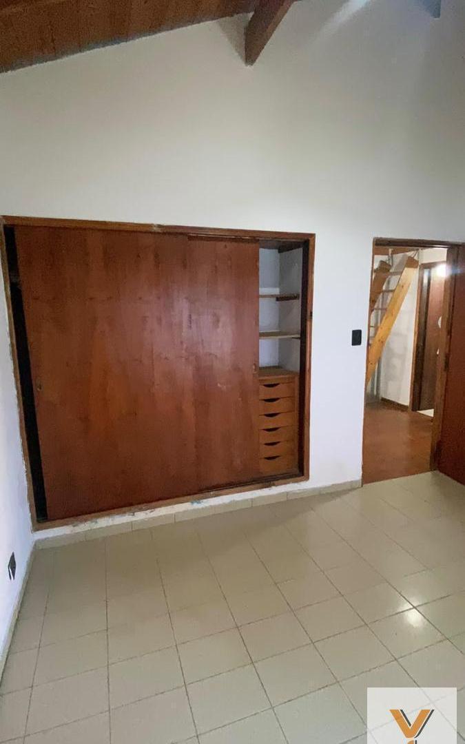 Foto de Casa en Venta - 2 Dormitorios 2 Baños - 223mts - Mar Del Plata, imagen 3