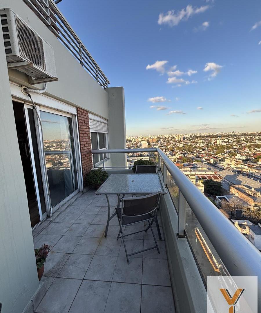 Foto de Departamento en Venta - 3 Dormitorios 2 Baños - 99mts - Mataderos, imagen 3