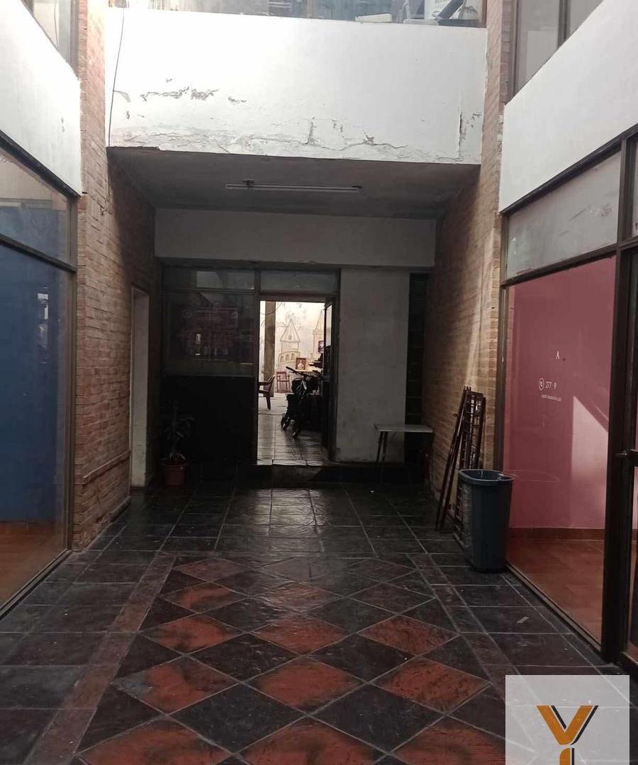 Foto de Local en Venta - Monoambiente 4 Baños - 205mts - Villa Gral. Mitre, imagen 4