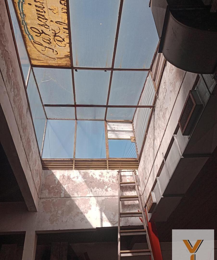 Foto de Local en Venta - Monoambiente 4 Baños - 205mts - Villa Gral. Mitre, imagen 3