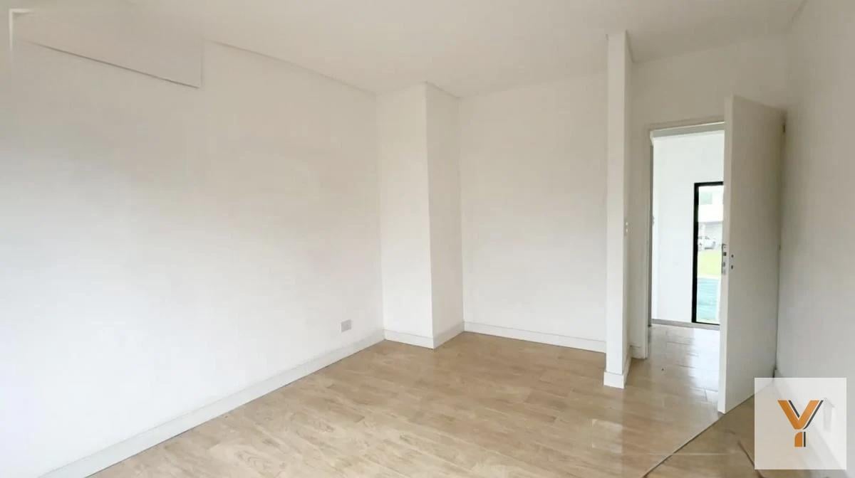 Foto de Casa en venta - 4 Dormitorios 3 Baños - Pilar, imagen 4